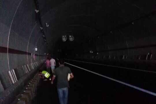 焦坪隧道電正能量入口工程施工瞬間