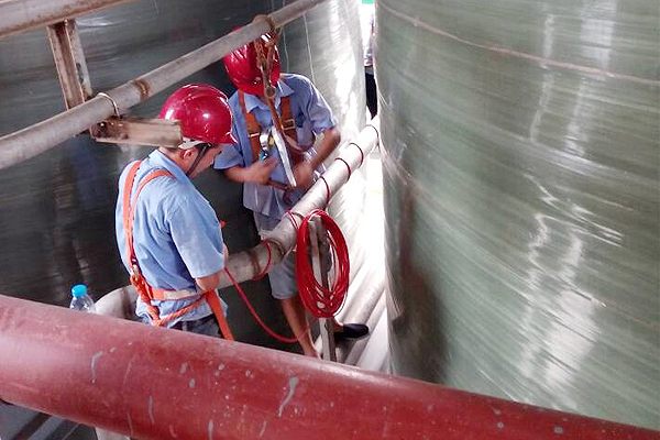 吉華化工集團恒功率電正能量入口管道保溫工程(圖2)